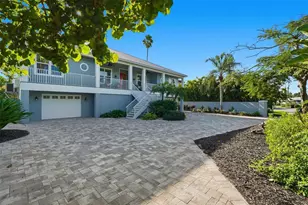 401 Harbor Dr, Belleair Beach, FL 33786 - Photo 5