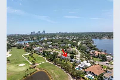 167 Almedo Way NE, Saint Petersburg, FL 33704 - Photo 1