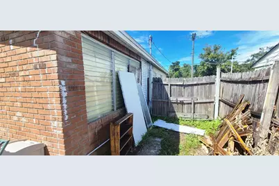 210 W Linebaugh Avenue, Tampa, FL 33612 - Photo 3