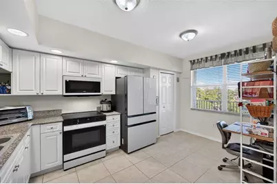 960 Starkey Road #2302, Largo, FL 33771 - Photo 9