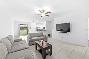 10305 Trumpet Honeysuckle Wy, San Antonio, FL 33576 - Photo 3