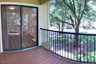 8625 Mallard Reserve Dr, Tampa, FL 33614 - Photo 13