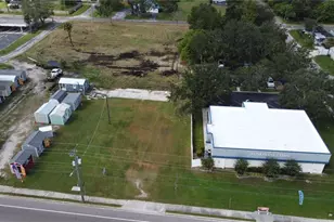 610 N U.S. Hwy 41, Ruskin, FL 33570 - Photo 1