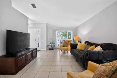 11519 Misty Isle Lane, Riverview, FL 33579 - Photo 3