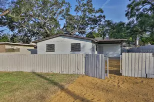 8621 May Cir, Tampa, FL 33614 - Photo 5