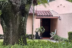 9783 86th Ave, Seminole, FL 33777 - Photo 9