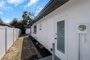 13740 94th Ave, Seminole, FL 33776 - Photo 5