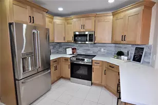 4014 Treetop Cir, Spring Hill, FL 34606 - Photo 5