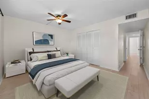 68 Country Club Dr, Largo, FL 33771 - Photo 17
