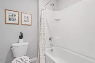 35725 Durand Ct, Zephyrhills, FL 33541 - Photo 9