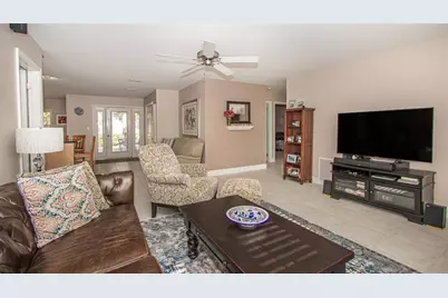 7864 15th Way N, Saint Petersburg, FL 33702 - Photo 3