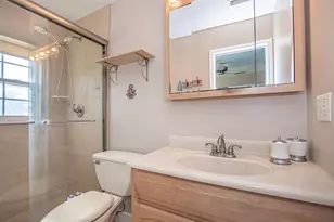 7864 15th Way N, Saint Petersburg, FL 33702 - Photo 9