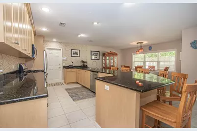 7864 15th Way N, Saint Petersburg, FL 33702 - Photo 5