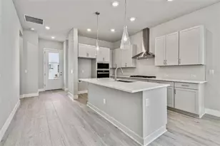 7312 Donnybrook Ln, Sarasota, FL 34240 - Photo 5