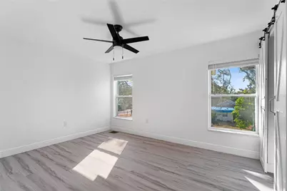 1421 35th Street S, Saint Petersburg, FL 33711 - Photo 35