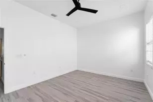 1421 35th St S, Saint Petersburg, FL 33711 - Photo 21