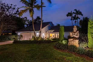 935 42nd Ave N, Saint Petersburg, FL 33703 - Photo 1