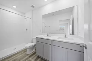 2480 Riversong Ldg Ln, Wesley Chapel, FL 33543 - Photo 17