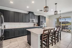 33075 Kateland Dr, Wesley Chapel, FL 33545 - Photo 11