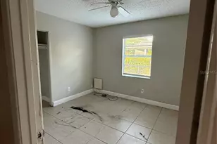 1417 Dolphin Dr, Lakeland, FL 33801 - Photo 11