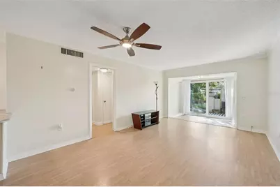 404 Cordova Green #404, Seminole, FL 33777 - Photo 11