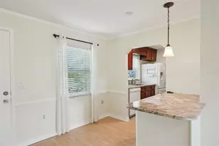 404 Cordova Green, Seminole, FL 33777 - Photo 13