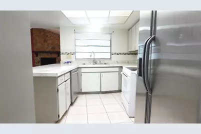 7818 Capwood Avenue, Temple Terrace, FL 33637 - Photo 5