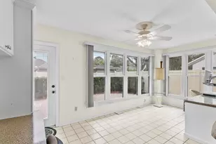 10671 Andrew Ln, Seminole, FL 33777 - Photo 13