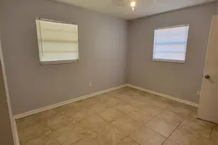 1733 W Perdiz St, Tampa, FL 33612 - Photo 5