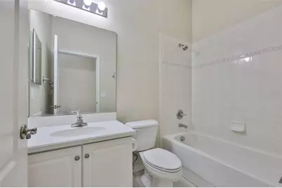 840 King Leon Way, Sun City Center, FL 33573 - Photo 25