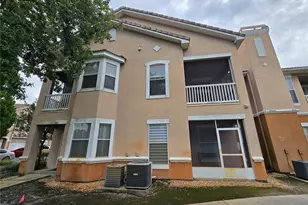 10424 Villa View Cir, Tampa, FL 33647 - Photo 43