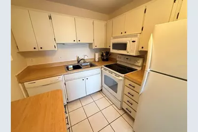 407 Feltham Trail Unit B #48, Sun City Center, FL 33573 - Photo 17