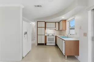 975 Gulf View Blvd, Dunedin, FL 34698 - Photo 9