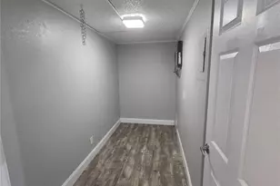 1400 Strawberry Pl, Plant City, FL 33563 - Photo 5