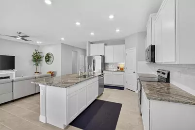 5657 Hawks Cay Street, Apollo Beach, FL 33572 - Photo 11