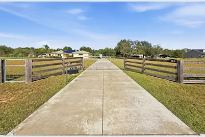 8423 E Zephyr Wing Court, Floral City, FL 34436 - Photo 3