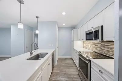 9481 Highland Oak Drive #802, Tampa, FL 33647 - Photo 7