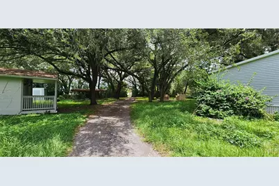 34949 Appaloosa Trail, Zephyrhills, FL 33541 - Photo 9