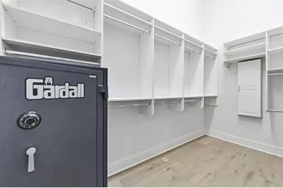 7796 Alister Mackenzie Drive, Sarasota, FL 34240 - Photo 23