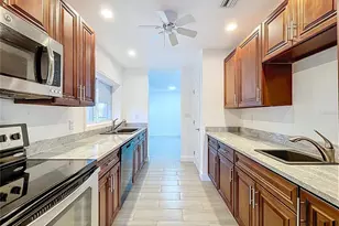 5806 Liverpool Dr, Tampa, FL 33615 - Photo 13