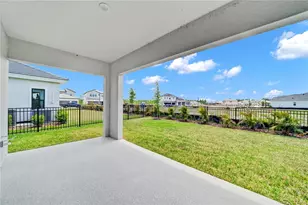 35564 Big Hawk Dr, Zephyrhills, FL 33541 - Photo 41