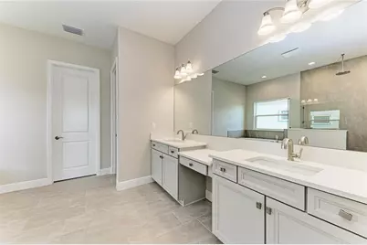 35564 Big Hawk Drive, Zephyrhills, FL 33541 - Photo 7