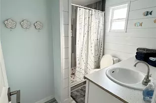 8656 Magnolia Dr, Seminole, FL 33777 - Photo 9