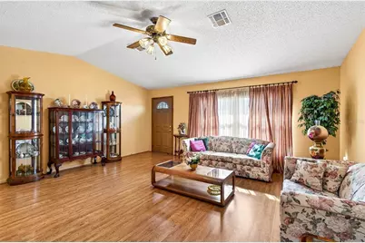 37821 Willingham Avenue, Dade City, FL 33525 - Photo 7