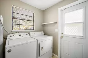 3909 W Iowa Ave, Tampa, FL 33616 - Photo 11