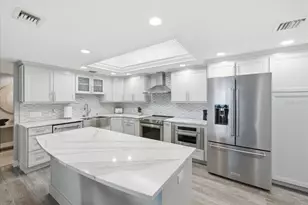 1501 Gulf Blvd, Clearwater Beach, FL 33767 - Photo 15