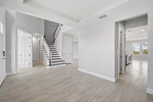 35074 Emberview Dr, Zephyrhills, FL 33541 - Photo 7