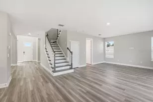 1572 Trailhead Ln, Zephyrhills, FL 33541 - Photo 5