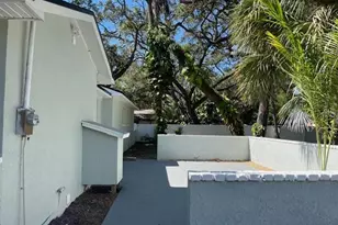 741 28th Ave S, Saint Petersburg, FL 33705 - Photo 11