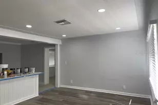 741 28th Ave S, Saint Petersburg, FL 33705 - Photo 9